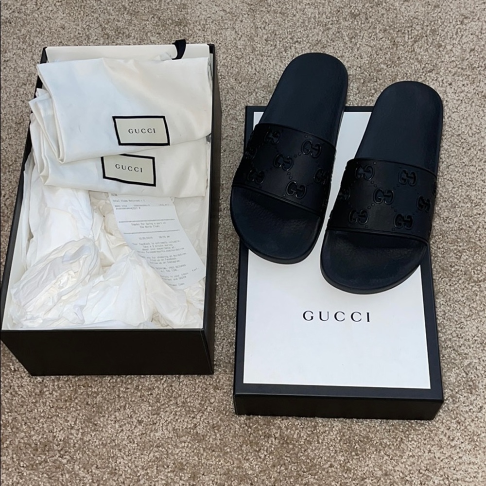 Men’s Gucci slides! Perfect condition- black
